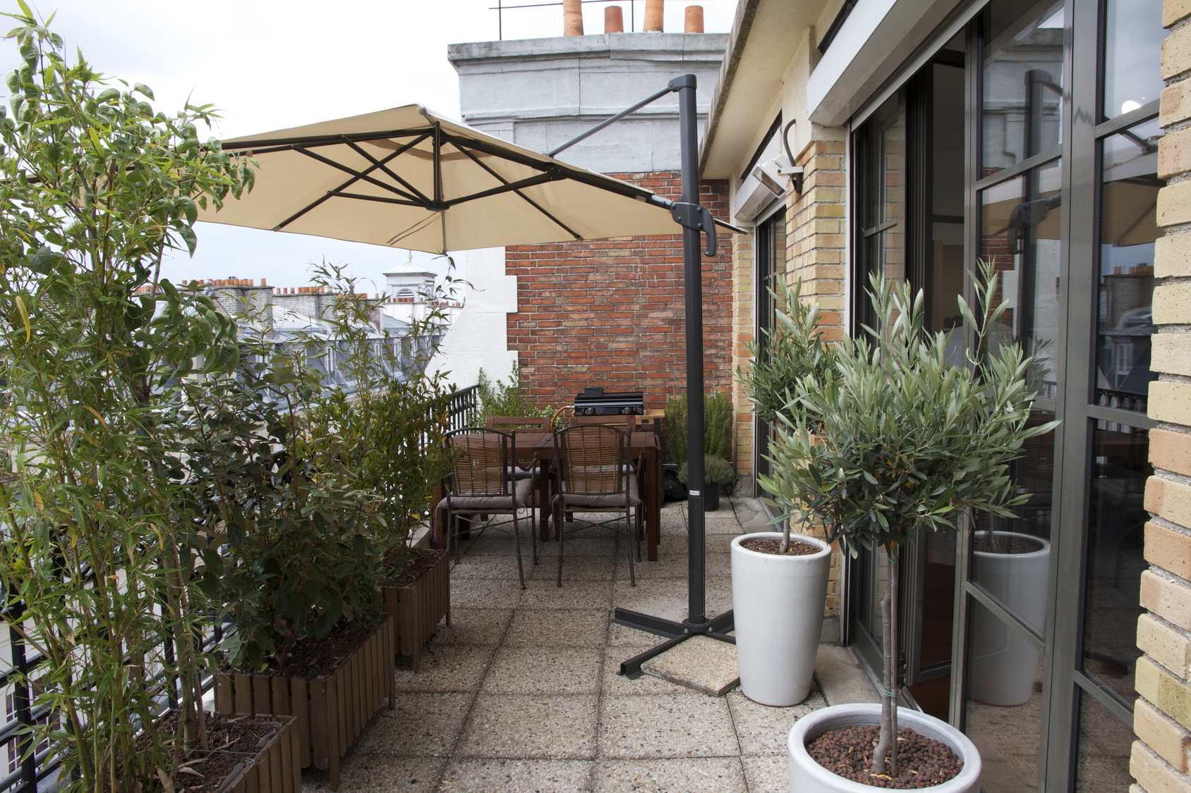 Sur La Terrasse